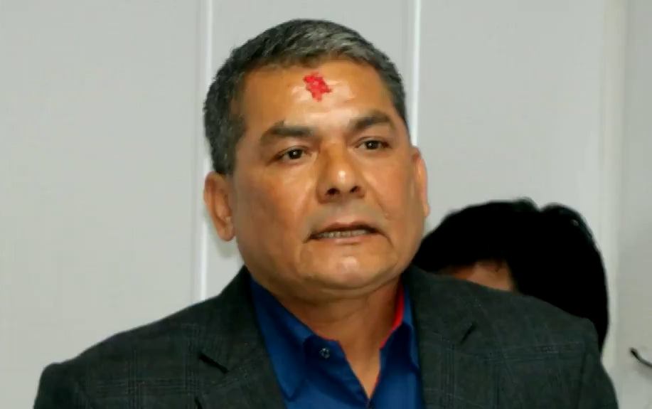 बाह्रदशीका १५ सय परिवारको स्वास्थ्य बिमा शुल्क तिरिदिने दुर्गा प्रसाईंको घोषणा